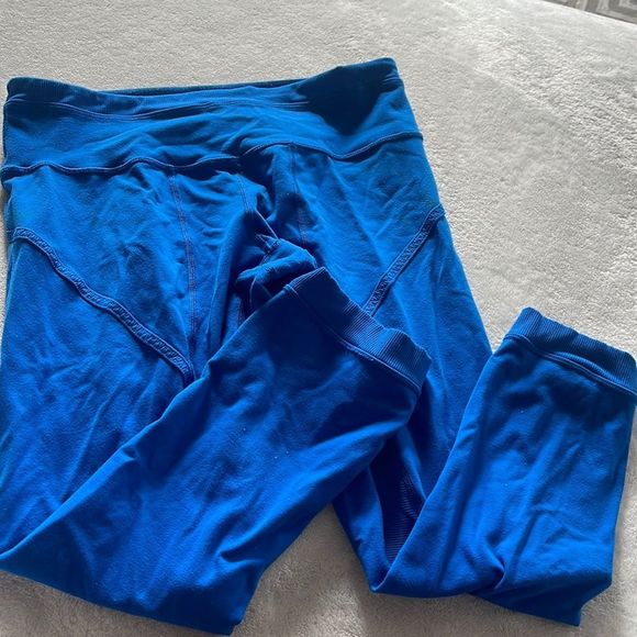 lululemon athletica Pants - Lululemon athletica cropped leggings